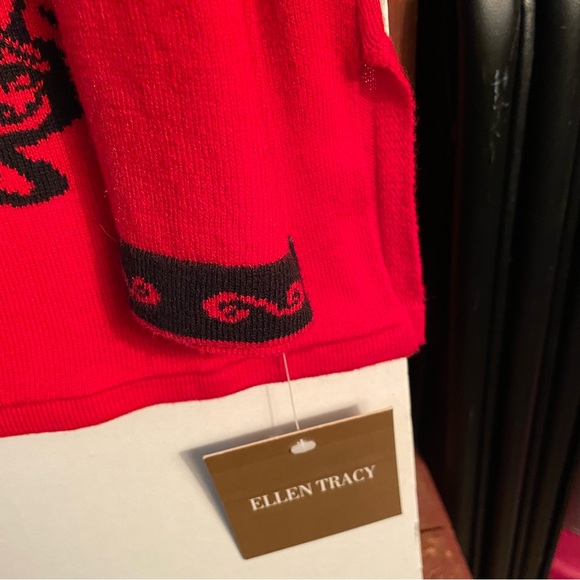 Ellen Tracy Sweater. New with tags. Medium, Red/Black, Elegant - Picture 10 of 12